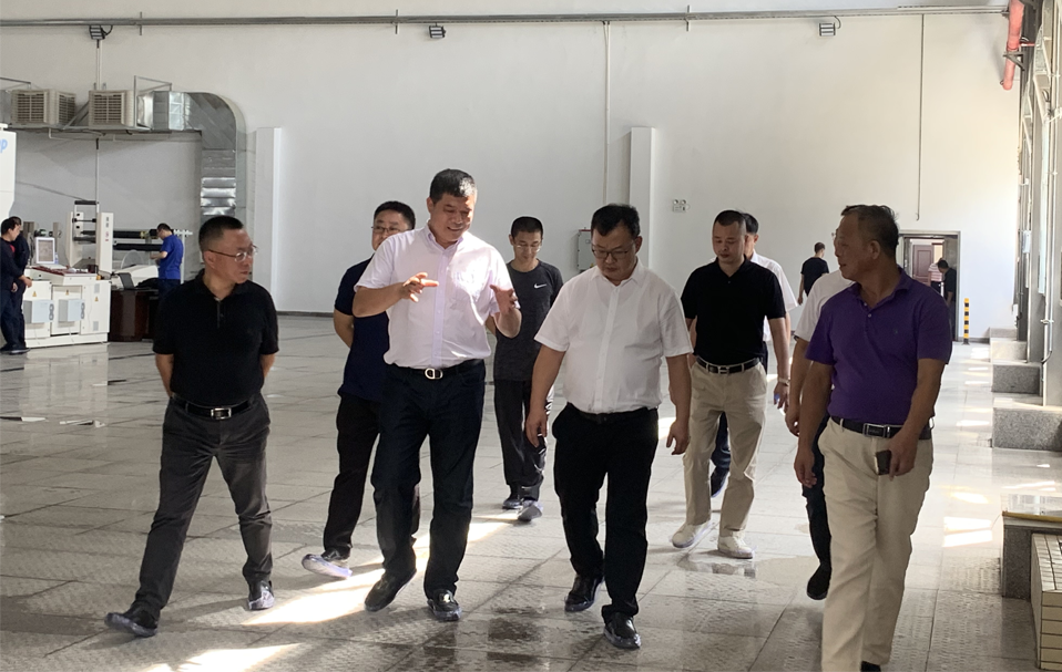 福清市代市长张新怿一行向导 莅临bet365新质料科技工业园旅行调研